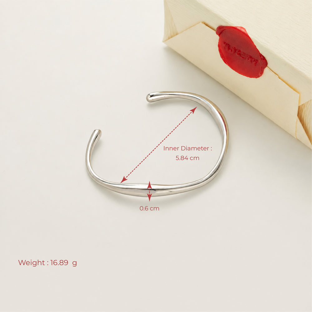 Crescent Cuff