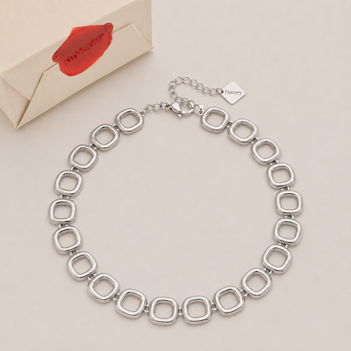 Cassette Collar