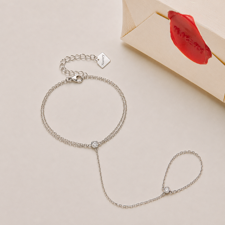 Solene Hand Chain