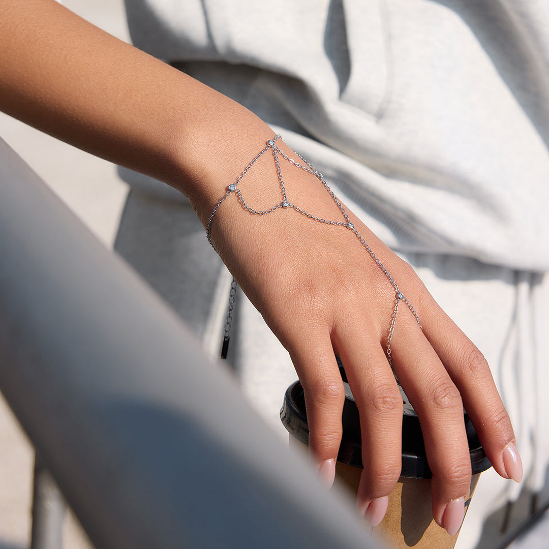 Trine Hand Chain