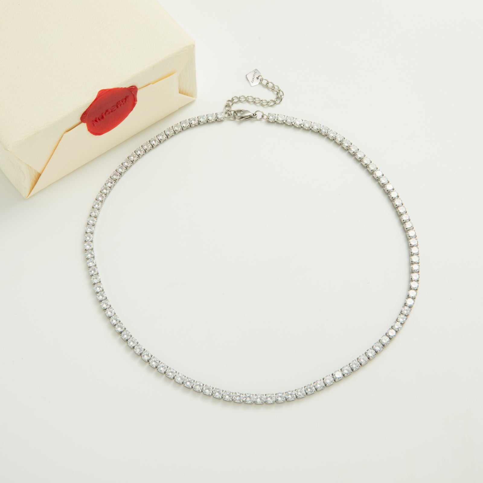 Elegant Edge
