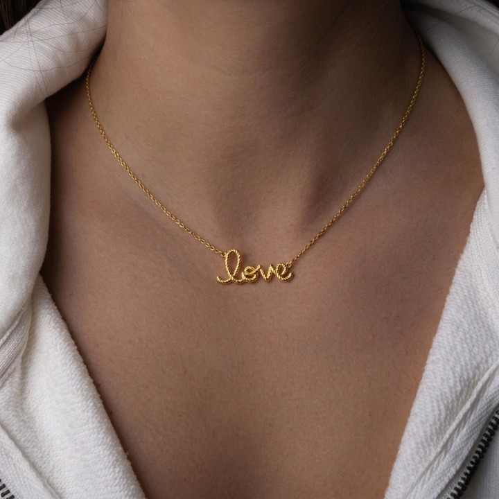Amour Essence
